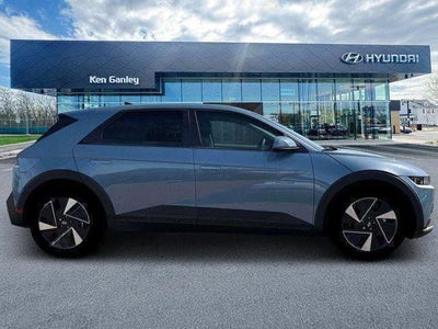 2025 Hyundai IONIQ 5 SE