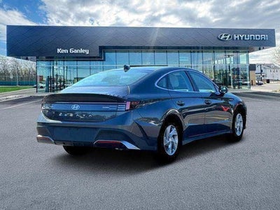 2025 Hyundai Sonata SE