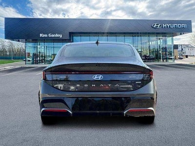 2026 Hyundai Sonata Hybrid SEL