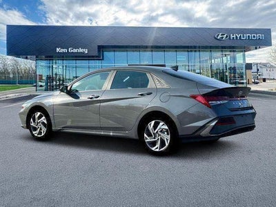 2025 Hyundai Elantra Hybrid SEL Sport