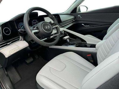 2025 Hyundai Elantra Hybrid Limited