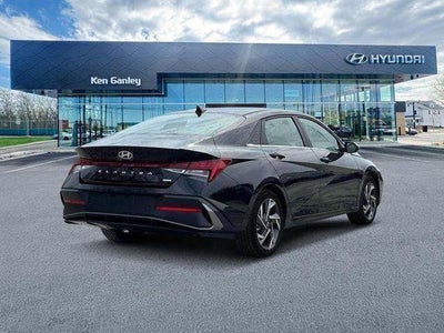 2025 Hyundai Elantra Hybrid Limited