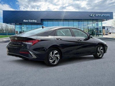 2025 Hyundai Elantra Hybrid Limited