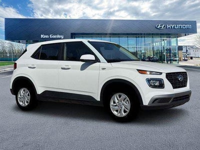 2026 Hyundai Venue SE