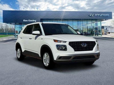2026 Hyundai Venue SE