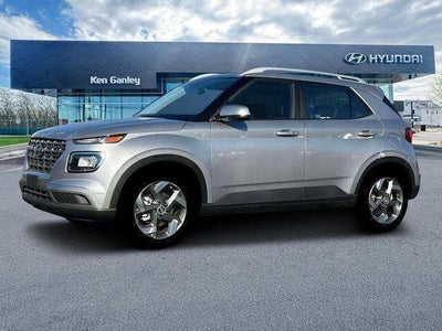 2025 Hyundai Venue SEL