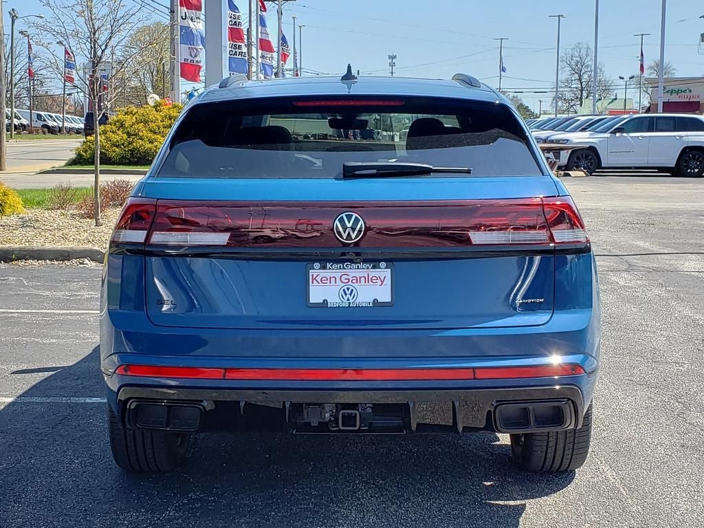 2026 Volkswagen Atlas Cross Sport 2.0T SEL R-Line Black