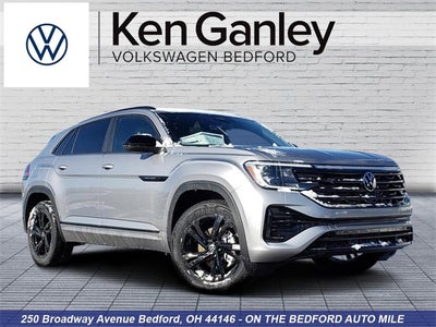 2026 Volkswagen Atlas Cross Sport 2.0T SEL R-Line Black