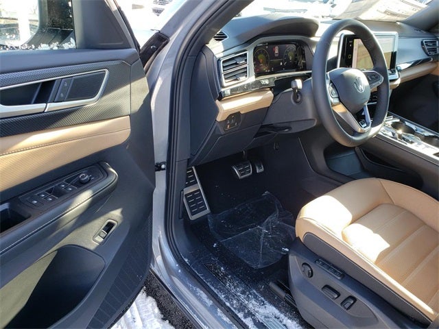 2026 Volkswagen Atlas Cross Sport 2.0T SEL R-Line Black