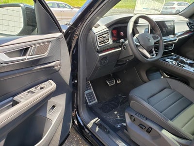 2026 Volkswagen Atlas Cross Sport 2.0T SEL R-Line Black