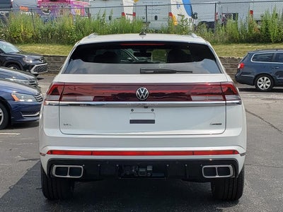 2026 Volkswagen Atlas Cross Sport 2.0T SEL Premium R-Line