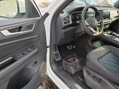 2026 Volkswagen Atlas Cross Sport 2.0T SEL Premium R-Line