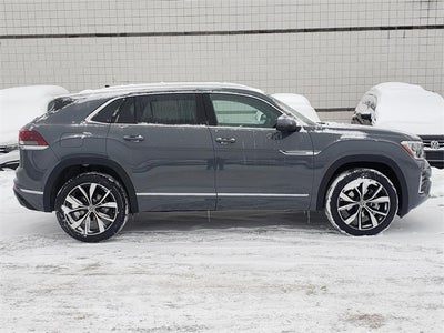 2026 Volkswagen Atlas Cross Sport 2.0T SEL Premium R-Line