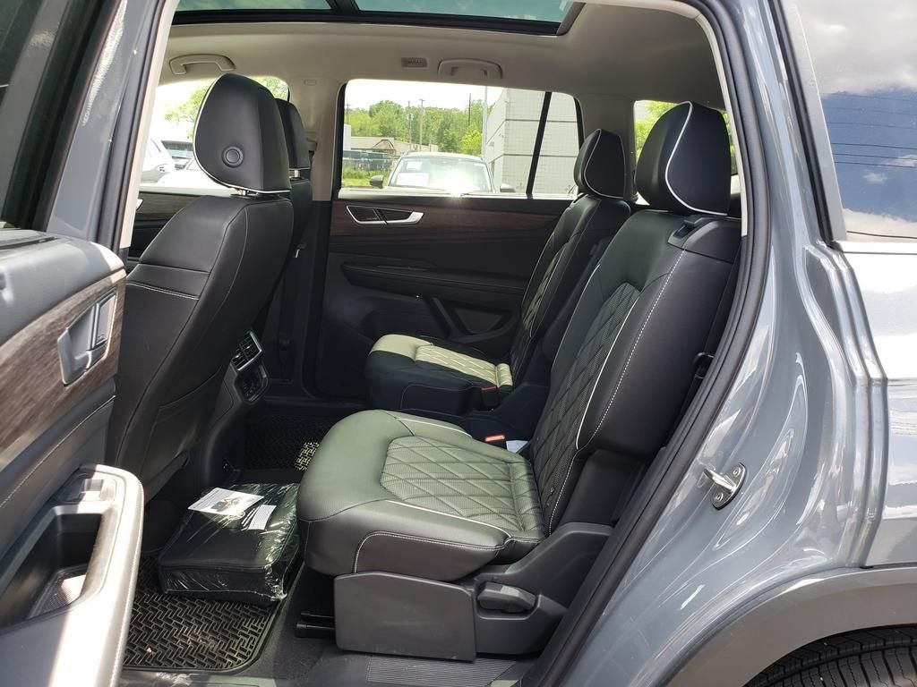 2026 Volkswagen Atlas 2.0T SEL Premium R-Line