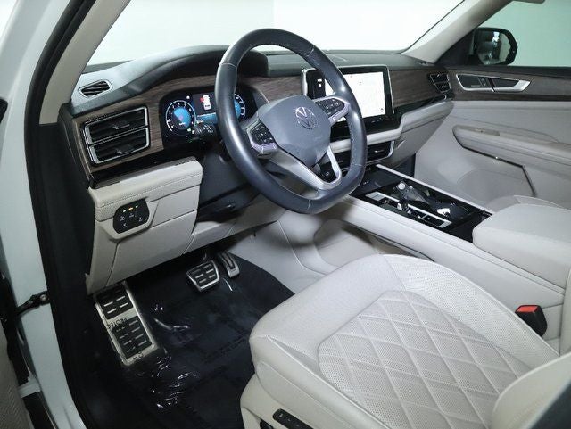2024 Volkswagen Atlas 2.0T SEL Premium R-Line