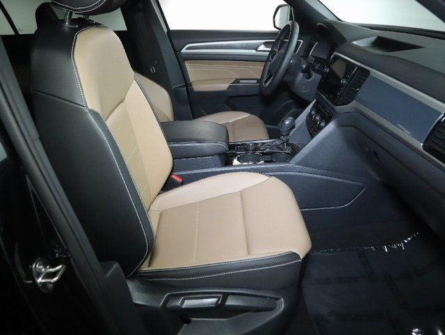 2023 Volkswagen Atlas Cross Sport 2.0T SE w/Technology