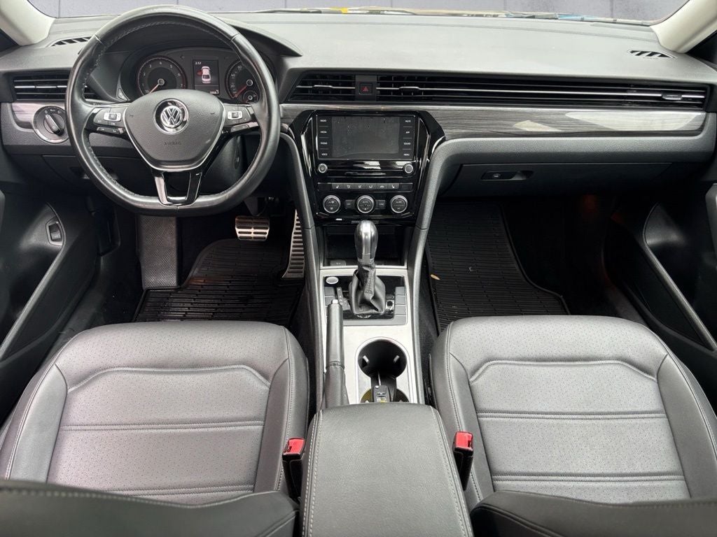 2020 Volkswagen Passat 2.0T R-Line