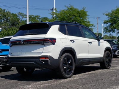 2026 Volkswagen Taos 1.5T SE Black