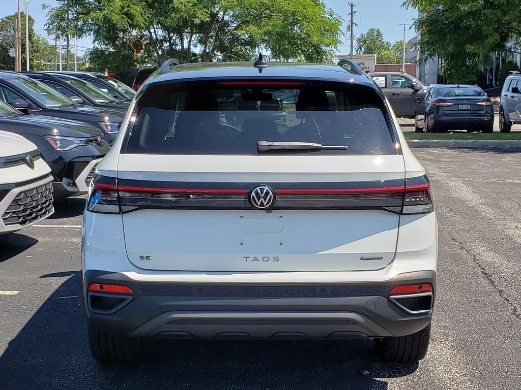 2026 Volkswagen Taos 1.5T SE Black