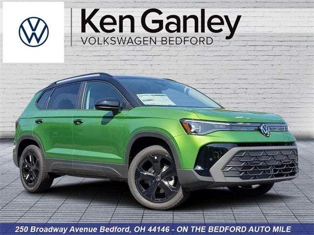 2025 Volkswagen Taos 1.5T SE Black