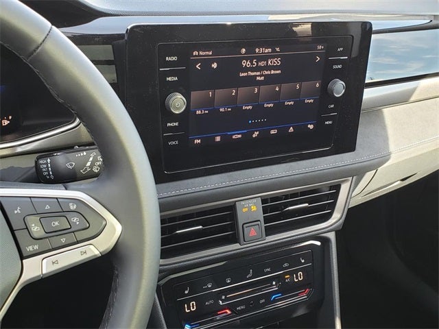 2025 Volkswagen Taos 1.5T SE Black