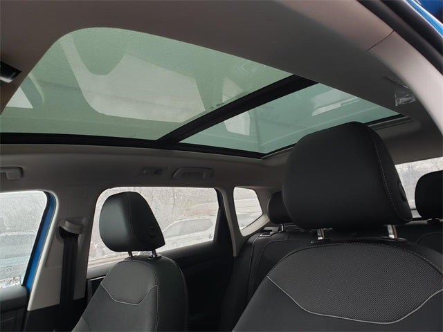 2025 Volkswagen Taos 1.5T SE Black