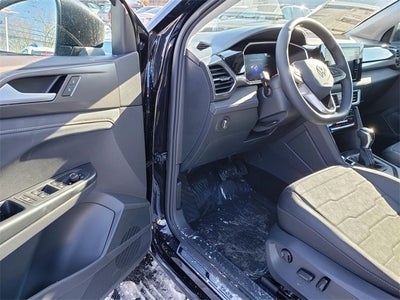 2026 Volkswagen Taos 1.5T SE Black