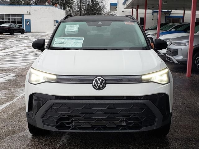 2026 Volkswagen Taos 1.5T SE Black