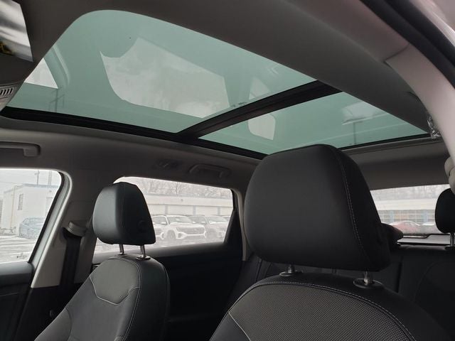 2026 Volkswagen Taos 1.5T SE Black