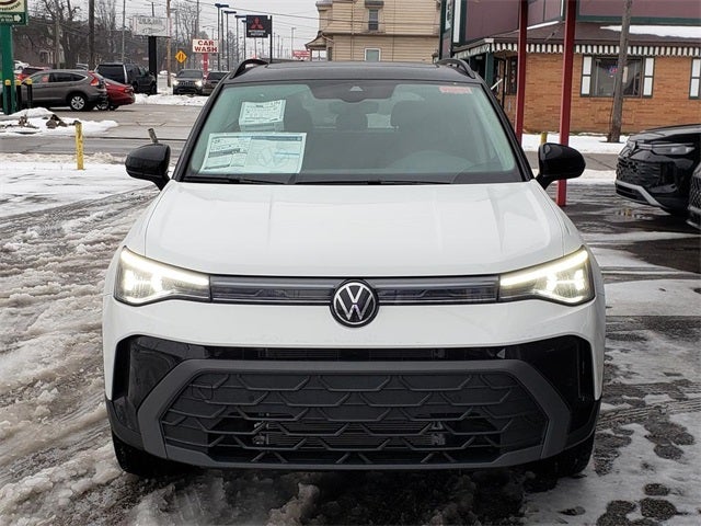 2026 Volkswagen Taos 1.5T SE Black