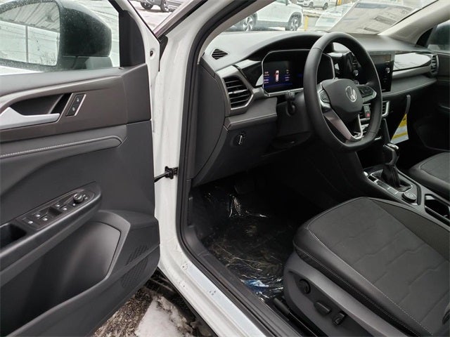 2026 Volkswagen Taos 1.5T SE Black