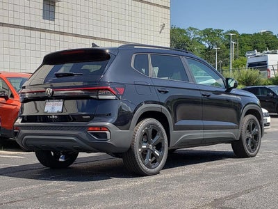 2026 Volkswagen Taos 1.5T SE Black