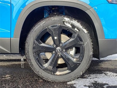 2026 Volkswagen Taos 1.5T SE Black