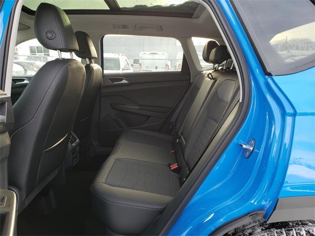 2026 Volkswagen Taos 1.5T SE Black