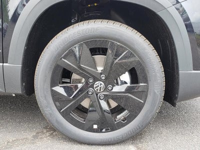 2026 Volkswagen Taos 1.5T SE Black