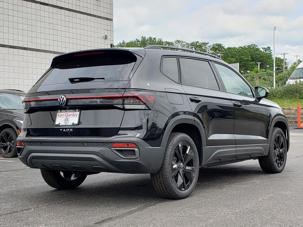 2026 Volkswagen Taos 1.5T SE Black
