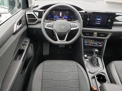 2026 Volkswagen Taos 1.5T SE Black