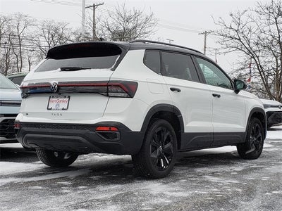 2026 Volkswagen Taos 1.5T SE Black