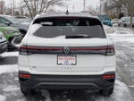 2026 Volkswagen Taos 1.5T SE Black