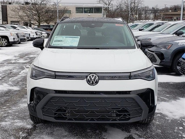 2026 Volkswagen Taos 1.5T SE Black
