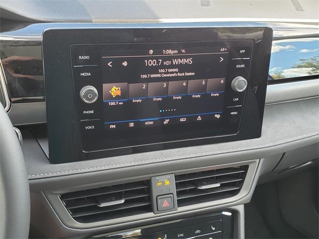 2025 Volkswagen Taos 1.5T SE Black