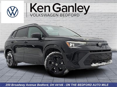 2026 Volkswagen Taos 1.5T SE Black