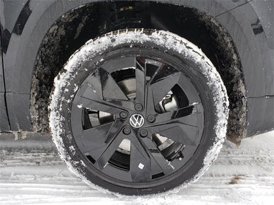 2026 Volkswagen Taos 1.5T SE Black