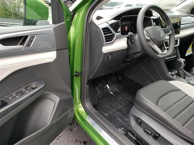 2025 Volkswagen Taos 1.5T SEL