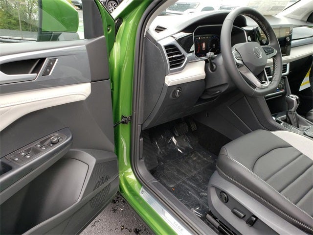 2025 Volkswagen Taos 1.5T SEL