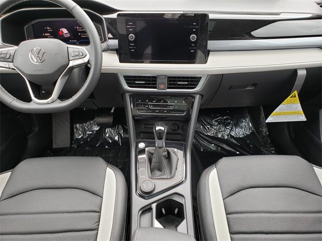 2025 Volkswagen Taos 1.5T SEL
