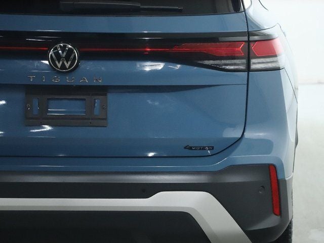 2025 Volkswagen Tiguan 2.0T SE