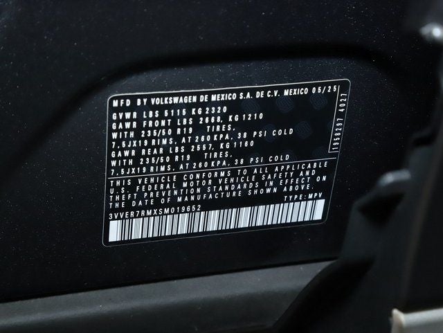 2025 Volkswagen Tiguan 2.0T SE