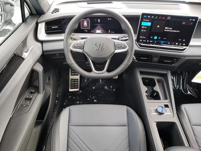 2026 Volkswagen Tiguan 2.0T SE R-Line Black