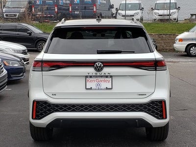 2026 Volkswagen Tiguan 2.0T SE R-Line Black